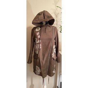 DRIFTWOOD Olive green floral embroidered women’s medium size parka jacket